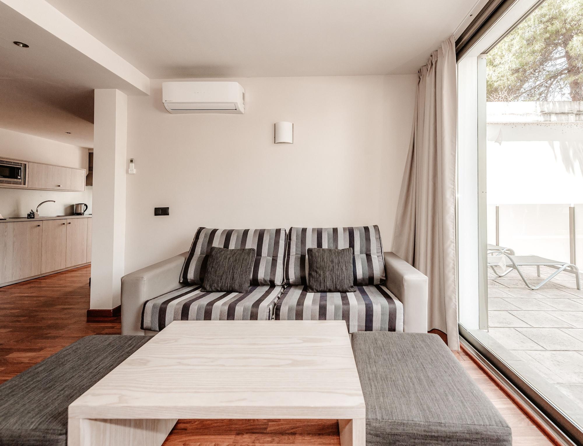 Marins Suites - Adults Only Hotel Cala Millor  Esterno foto